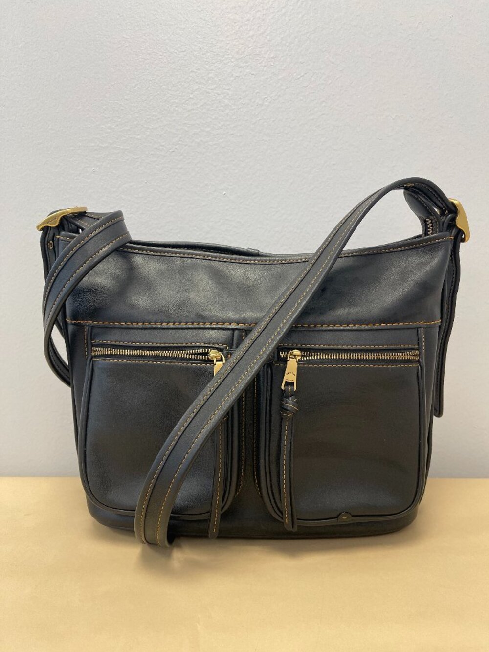 Coach Andie Glovetanned Leather Shoulder Bag in Black - Preowned